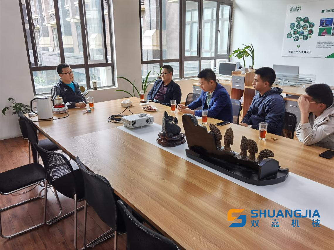 1653358891153994.png 08-42-17-32-283825.png